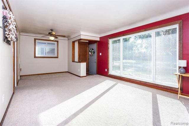 8771 Birkhill Drive, Sterling Heights, MI 48314