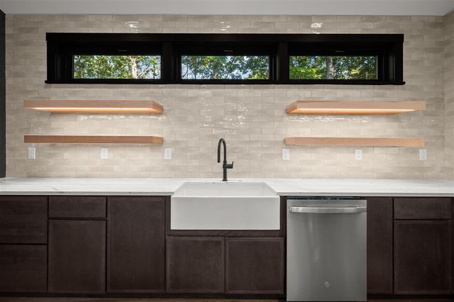 14290 Wildwood Lane, Harbert, MI 49115