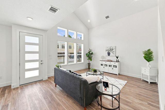 6065 Cebra Street, Houston, TX 77091