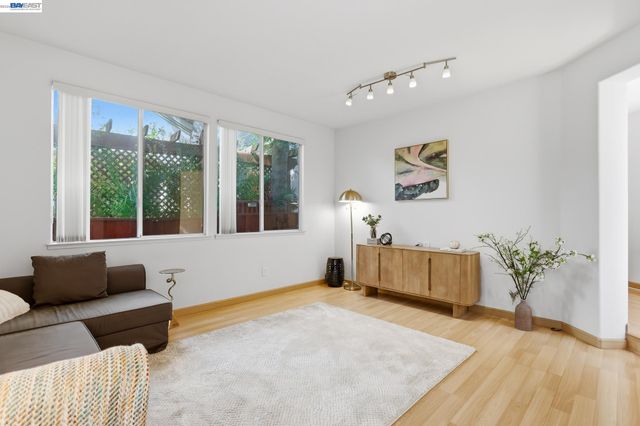 906 Vista Pointe Dr, San Ramon, CA 94582