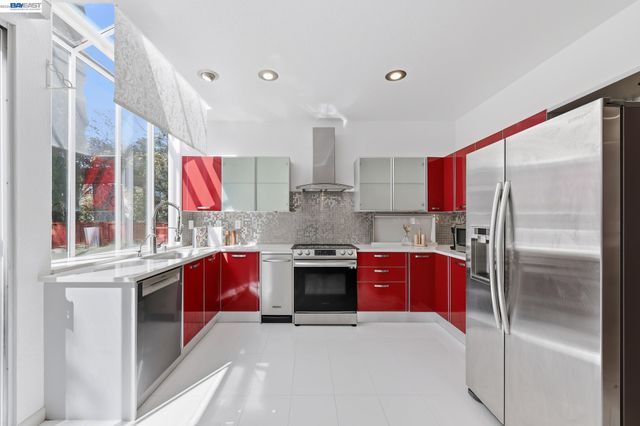 906 Vista Pointe Dr, San Ramon, CA 94582