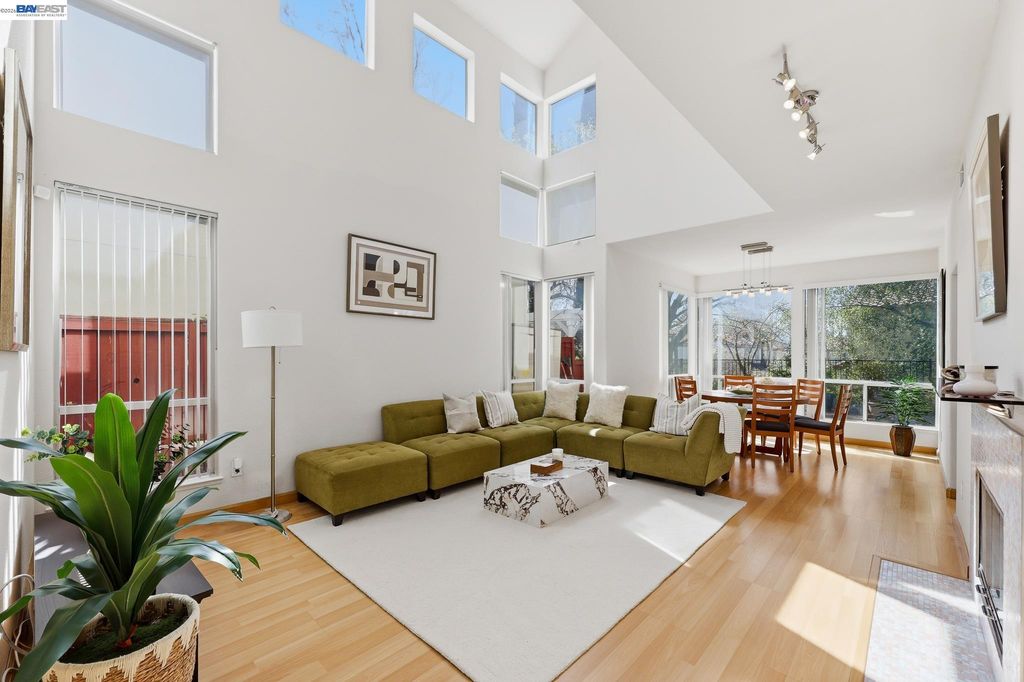 906 Vista Pointe Dr, San Ramon, CA 94582
