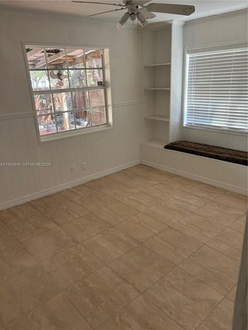 729 NE 2nd Ct, Hallandale Beach, FL 33009