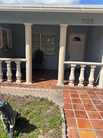 729 NE 2nd Ct, Hallandale Beach, FL 33009