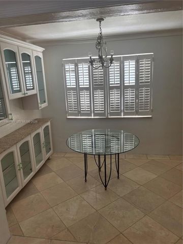 729 NE 2nd Ct, Hallandale Beach, FL 33009