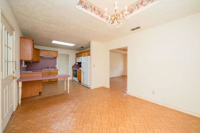 265 Vickie Ln, Gladewater, TX 75647