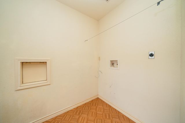 265 Vickie Ln, Gladewater, TX 75647