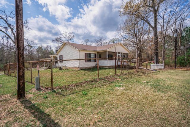 265 Vickie Ln, Gladewater, TX 75647