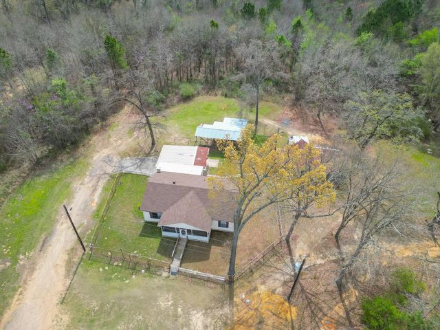 265 Vickie Ln, Gladewater, TX 75647