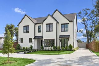 431 W 30th Street, Houston, TX 77018