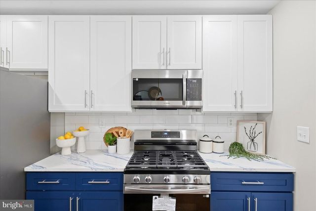 112 N MOUNT OLIVET LN, Baltimore, MD 21229