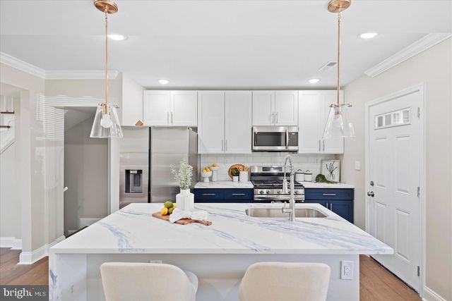 112 N MOUNT OLIVET LN, Baltimore, MD 21229