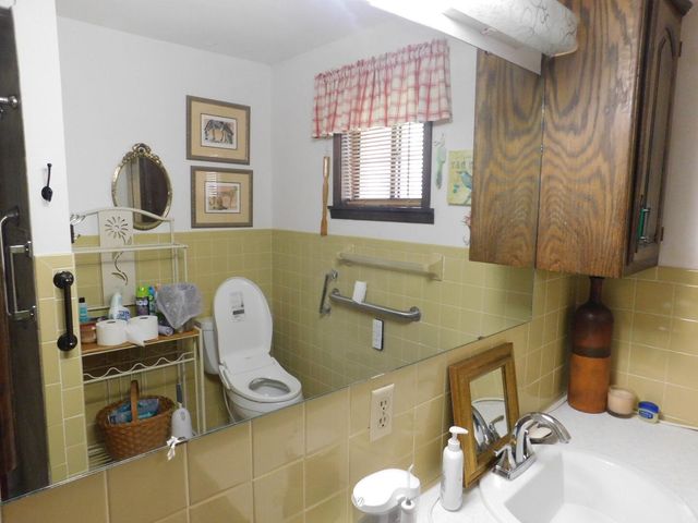 128 E Hazel Street, Monett, MO 65708