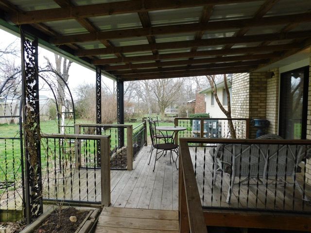 128 E Hazel Street, Monett, MO 65708