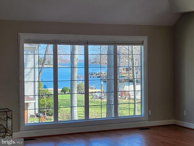 112 CONFEDERATE CIR, Locust Grove, VA 22508