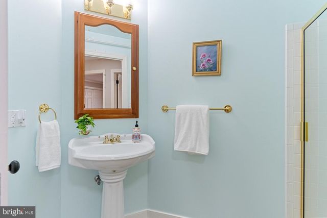 112 CONFEDERATE CIR, Locust Grove, VA 22508