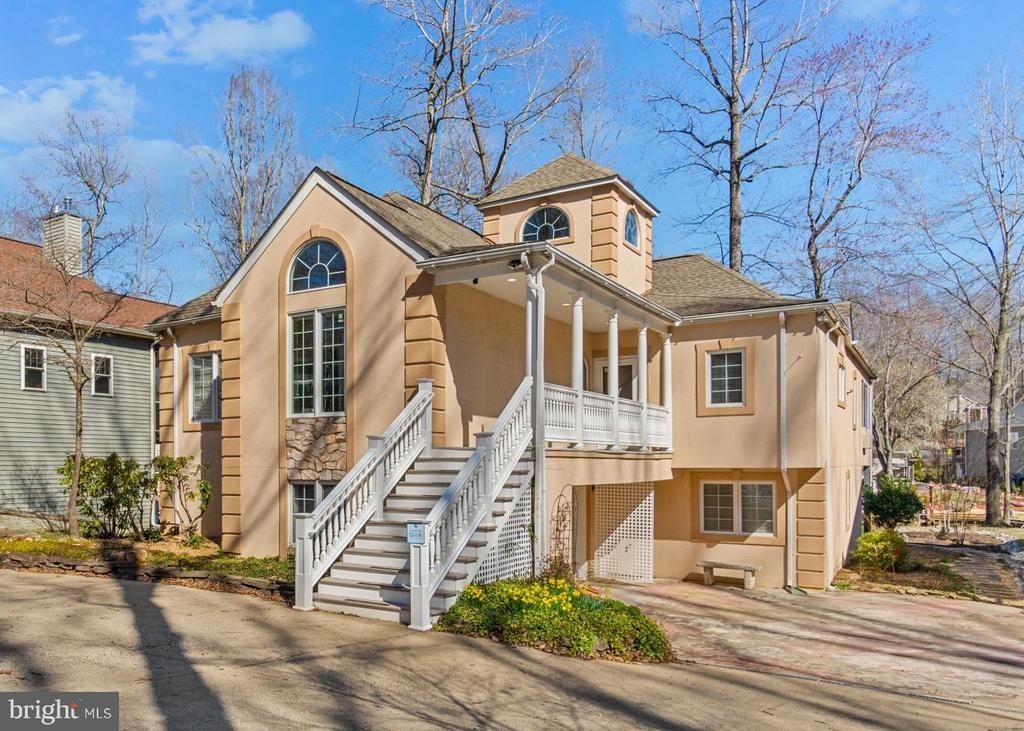 112 CONFEDERATE CIR, Locust Grove, VA 22508