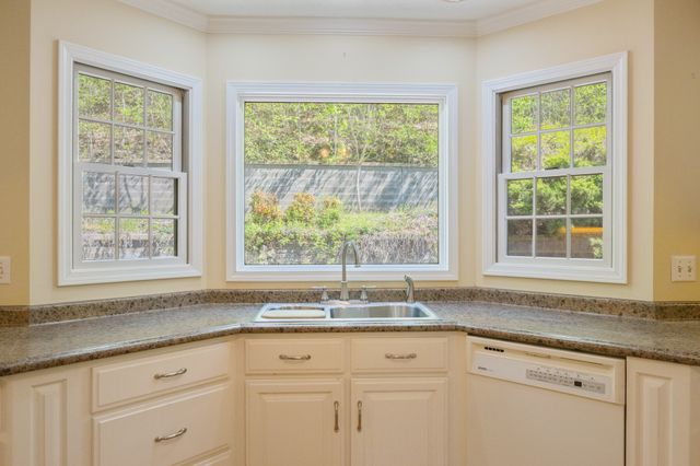 143 Creekside Village Ln, Sugar Tree, TN 38380