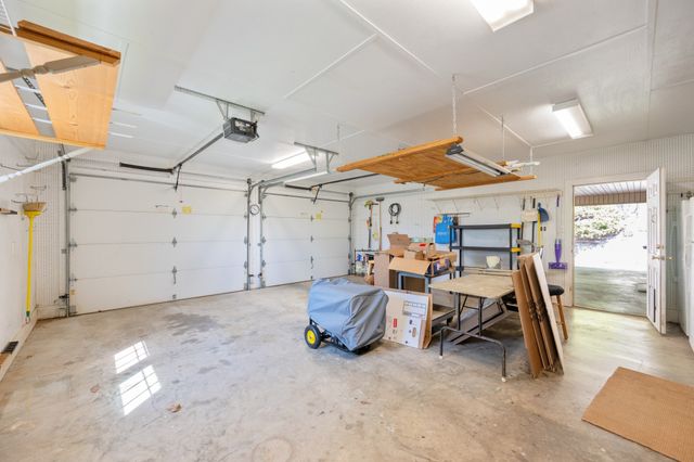143 Creekside Village Ln, Sugar Tree, TN 38380