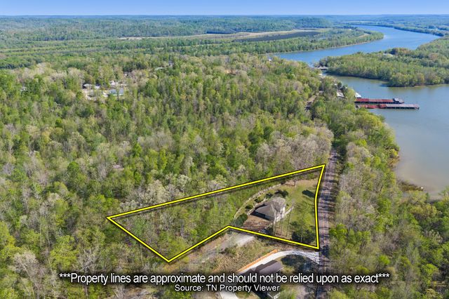 143 Creekside Village Ln, Sugar Tree, TN 38380