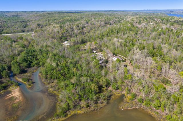 143 Creekside Village Ln, Sugar Tree, TN 38380