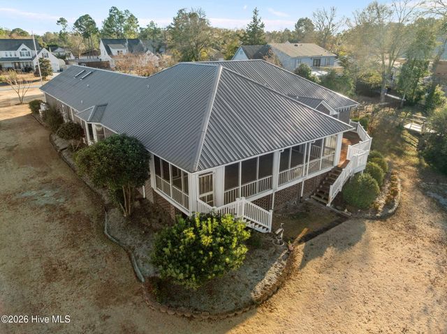 459 Chadwick Shores Drive, Sneads Ferry, NC 28460