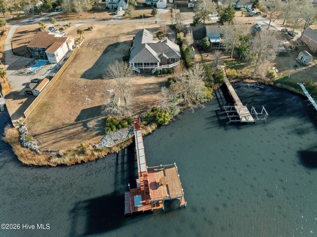 459 Chadwick Shores Drive, Sneads Ferry, NC 28460