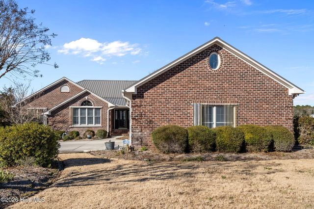 459 Chadwick Shores Drive, Sneads Ferry, NC 28460