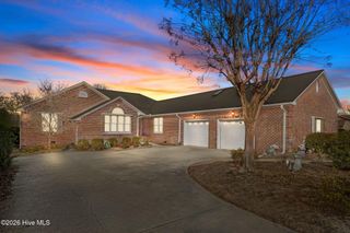 459 Chadwick Shores Drive, Sneads Ferry, NC 28460