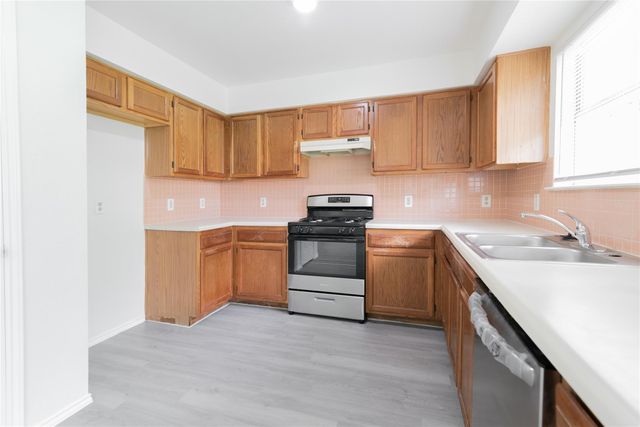 15406 Ecorio DR, Austin, TX 78728