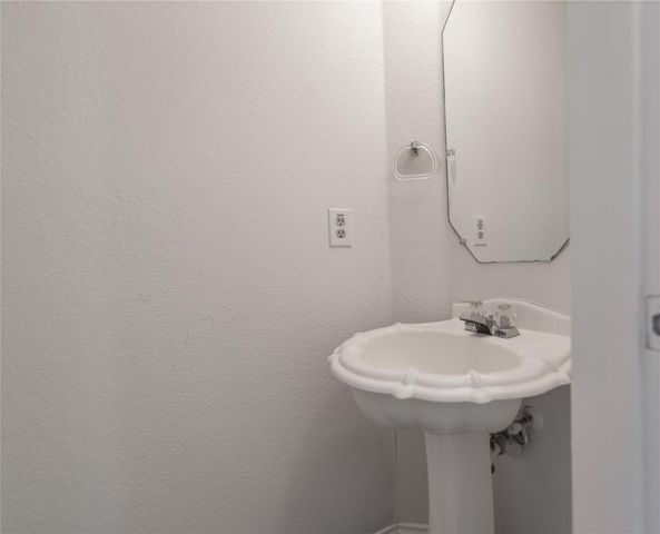 15406 Ecorio DR, Austin, TX 78728
