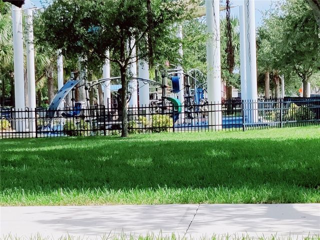 805 NW 3rd Ter, Hallandale Beach, FL 33009