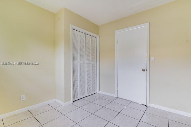 805 NW 3rd Ter, Hallandale Beach, FL 33009