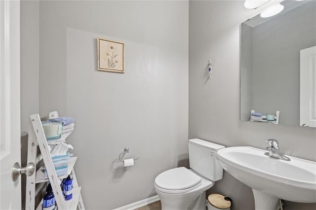 16165 Linden Street, Overland Park, KS 66085