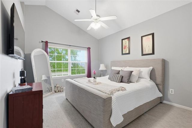 16165 Linden Street, Overland Park, KS 66085