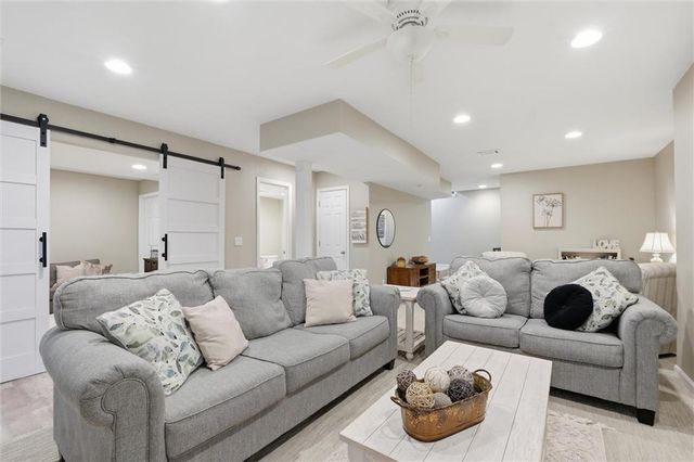 16165 Linden Street, Overland Park, KS 66085