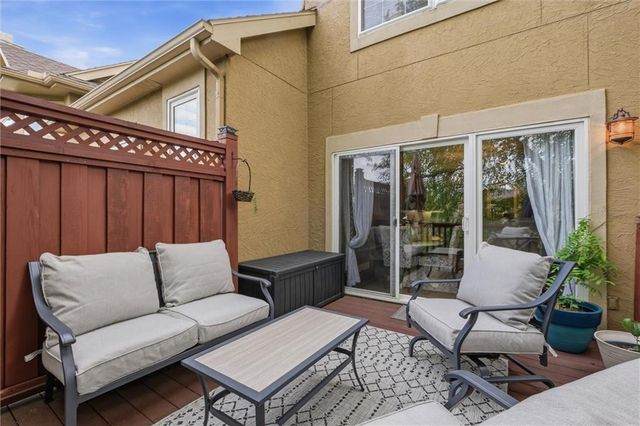 16165 Linden Street, Overland Park, KS 66085