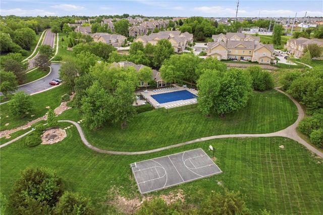 16165 Linden Street, Overland Park, KS 66085