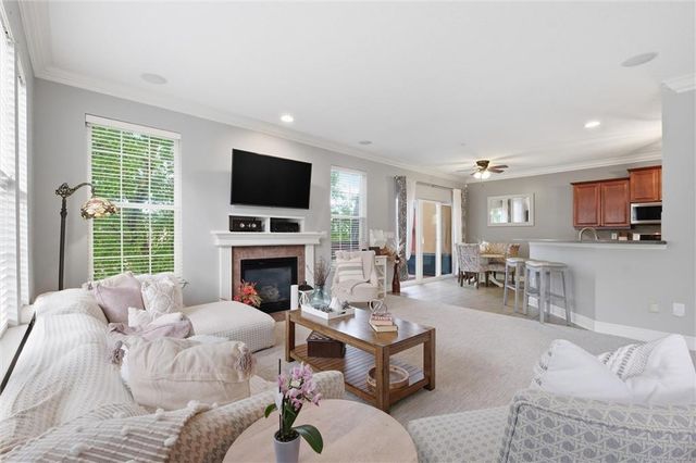 16165 Linden Street, Overland Park, KS 66085