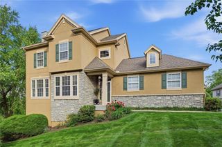 16165 Linden Street, Overland Park, KS 66085