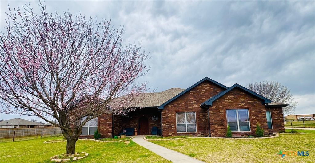 1241 Moccasin Bend Road, Gatesville, TX 76528