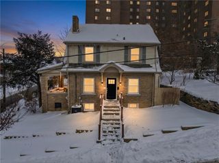 469 Kenmont Ave, Mt Lebanon, PA 15228