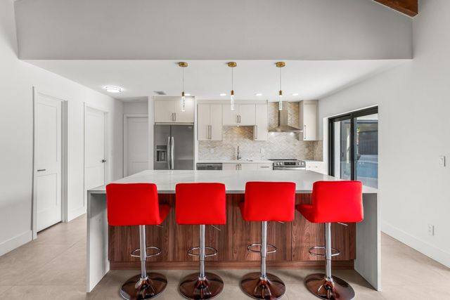 21212 Escondido Way, Boca Raton, FL 33433