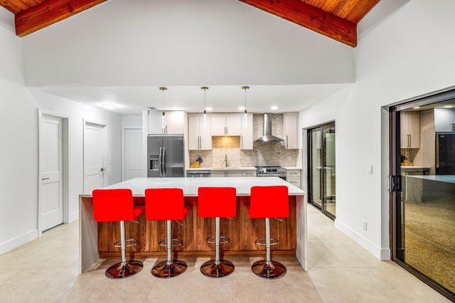 21212 Escondido Way, Boca Raton, FL 33433