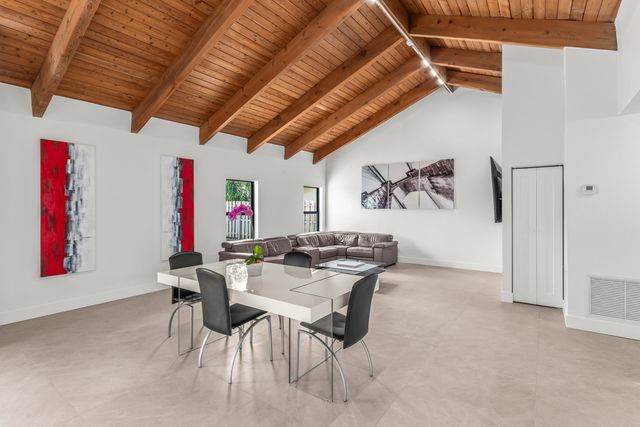 21212 Escondido Way, Boca Raton, FL 33433