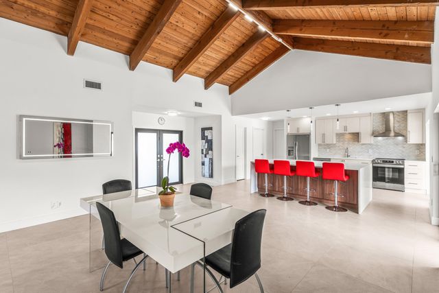 21212 Escondido Way, Boca Raton, FL 33433