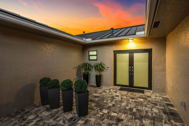 21212 Escondido Way, Boca Raton, FL 33433