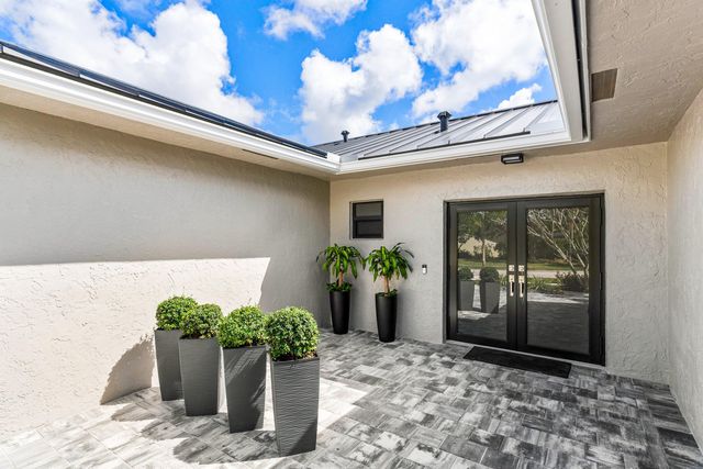 21212 Escondido Way, Boca Raton, FL 33433