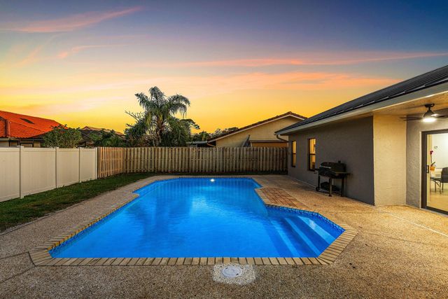 21212 Escondido Way, Boca Raton, FL 33433