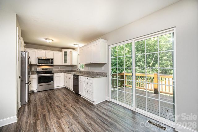 3605 Still Knoll Lane, Sherrills Ford, NC 28673